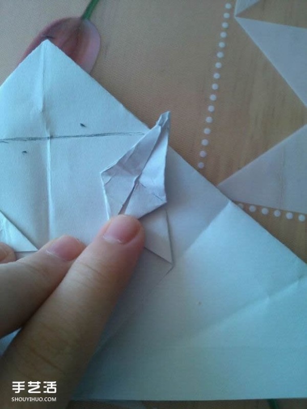 Origami diagram of a grand piano and how to fold a three-dimensional grand piano step by step