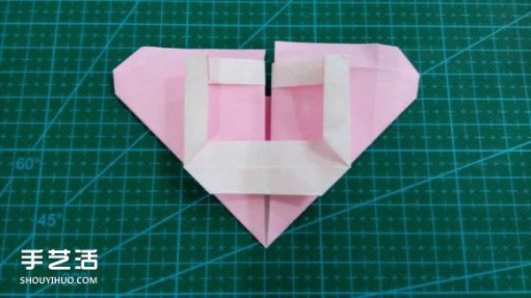 LOVE heart-shaped origami illustrated tutorial on how to fold LOVE love on Valentines Day