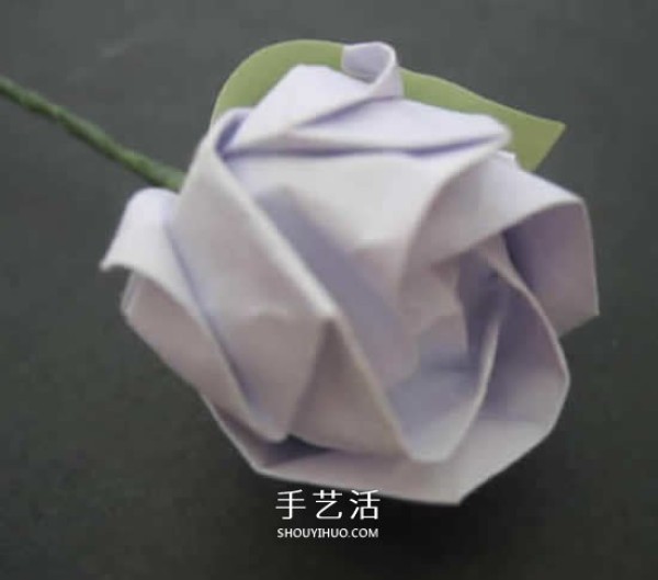 Illustrations of folding handmade roses and super-detailed origami rose step-by-step pictures