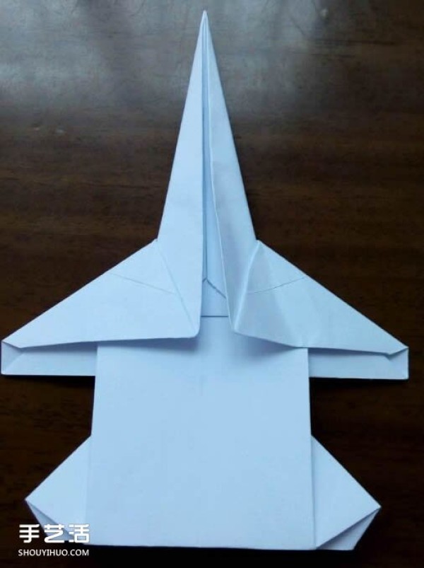 How to use paper to fold a fighter jet and illustrate how to fold an A4 paper fighter jet