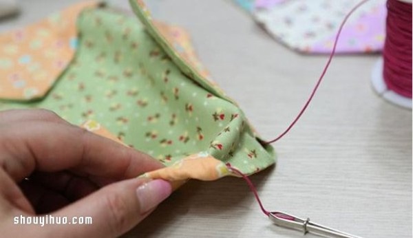 How to make a cherry blossom bag, illustrated on how to make a handmade cloth cherry blossom bag