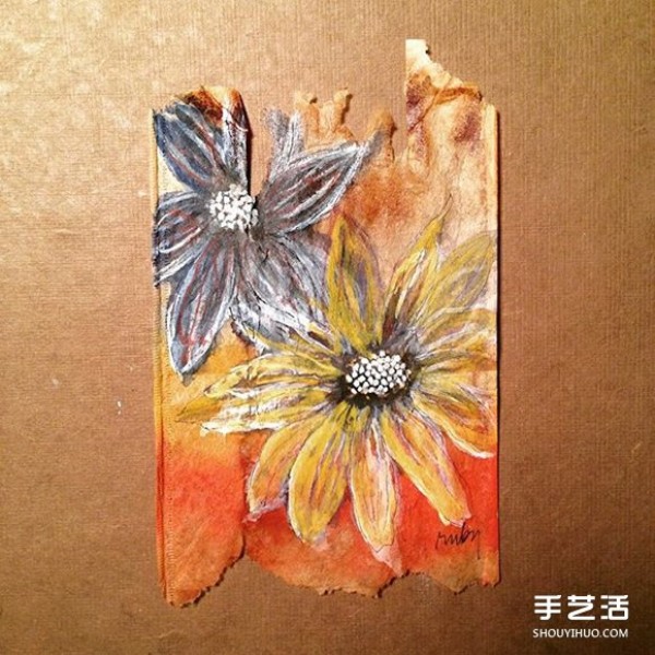 Turn waste into treasure: An artist uses a drunk tea bag as a canvas to write a diary