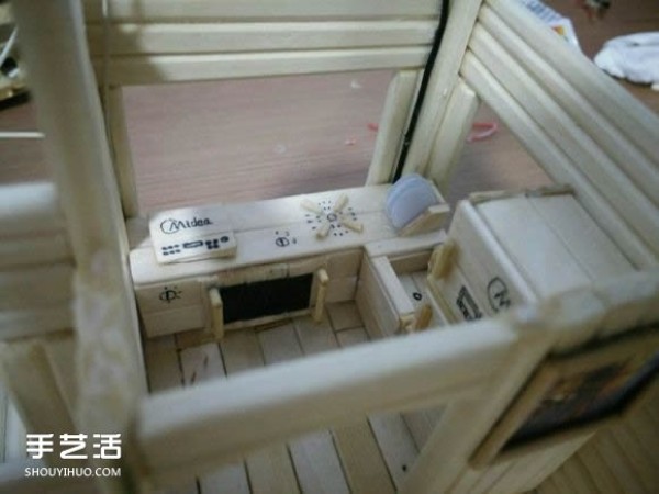 Disposable chopsticks are used to hand-make a life-like villa model, the steps are complete! 