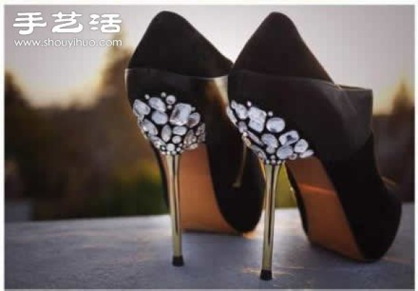 DIY Gorgeous Rhinestone Decorated High Heels Illustrated Tutorial