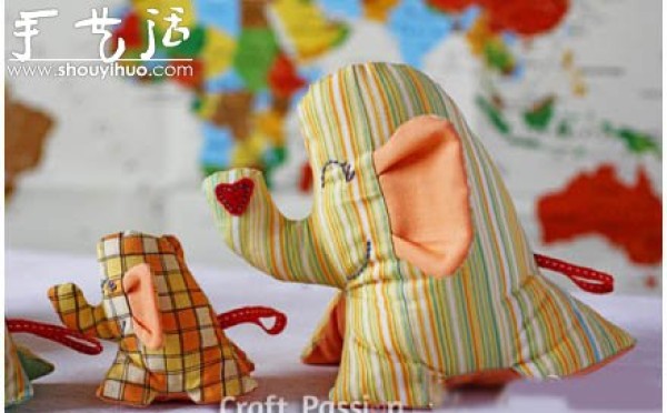 Tutorial on making cute elephant dolls with fabric art