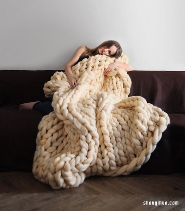 Anna Mo DIY super chunky knit quilt with merino wool