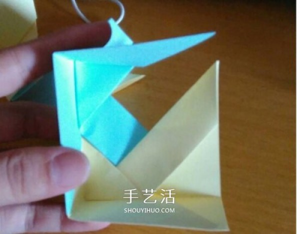 How to fold a windmill box, illustrated tutorial on how to fold a square windmill gift box