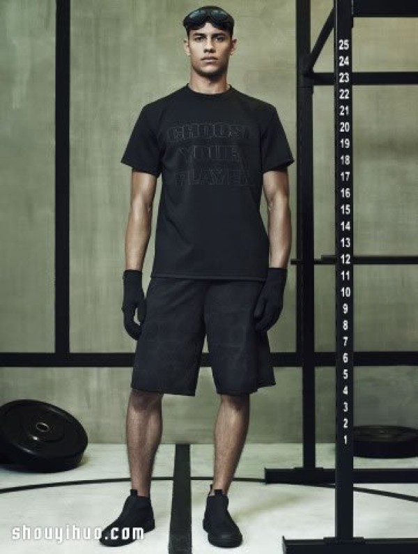 Alexander Wang and H&M minimalist street sports items