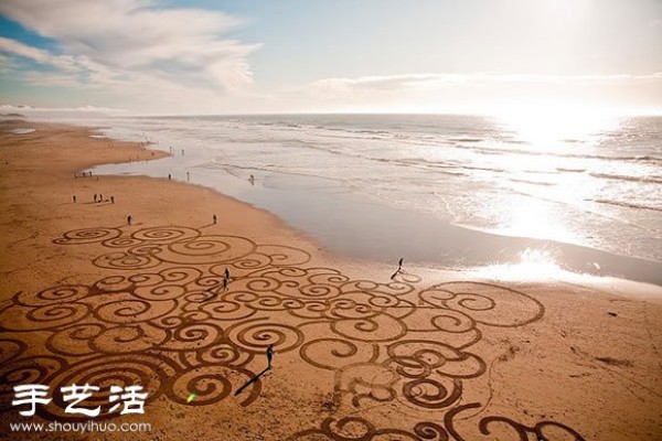 Shocking and beautiful giant sand painting