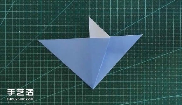 Handmade origami girls head illustration, step-by-step folding method for a girl with short hair