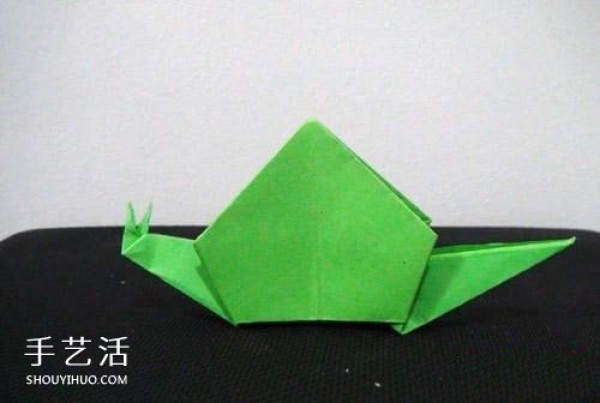 How to make origami snails for children, simple snail folding illustrations