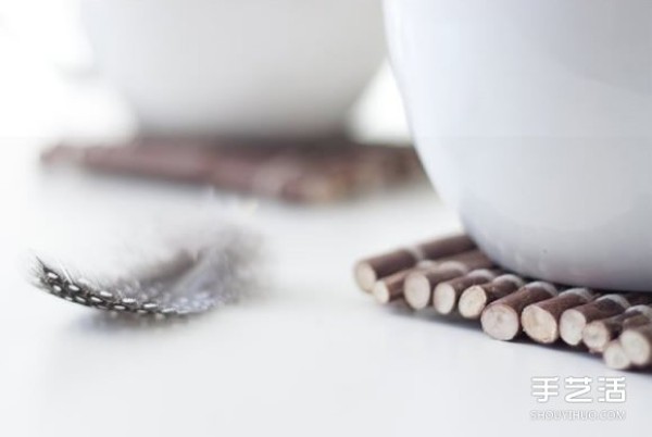 DIY simple handmade forest coasters using dead branches waste