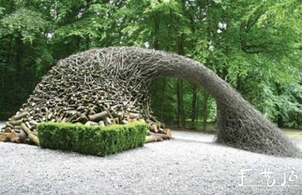 Ingenious DIY sculptures from natural branches