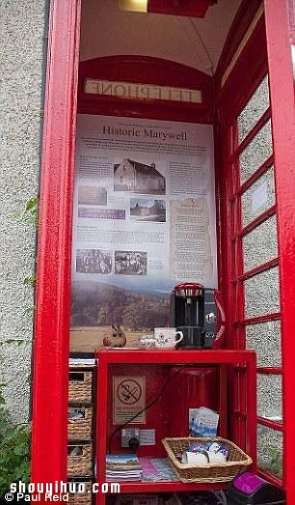 Abandoned phone booths are renovated to allow the unemployed and homeless to open a small shop