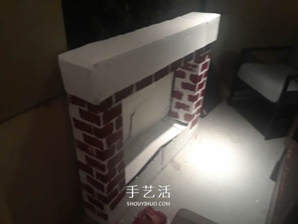 Tutorial on how to make your own artificial Christmas fireplace