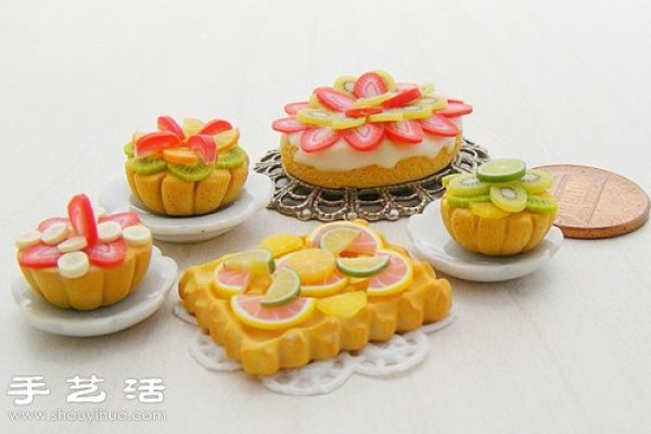 Mini polymer clay food model