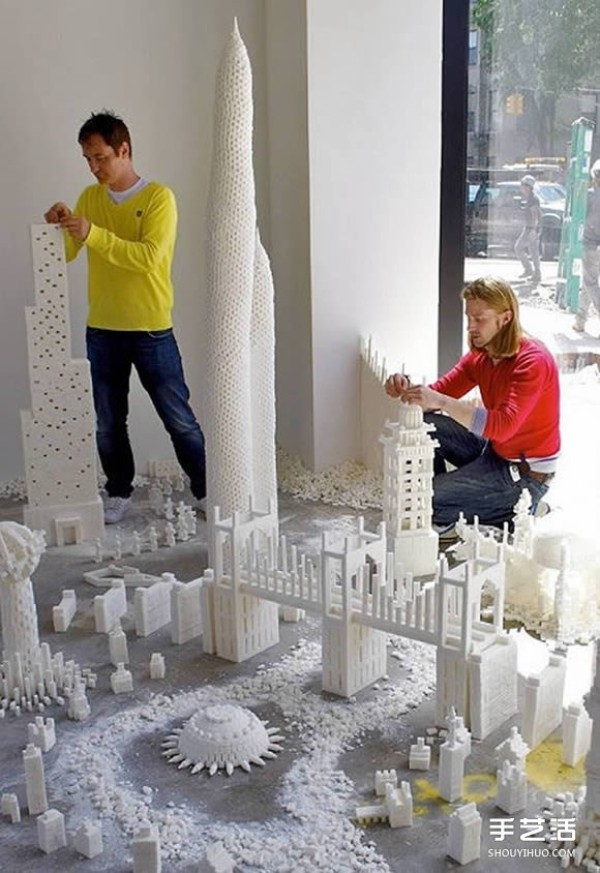 Magnificent and sweet! An architectural model created using sugar cubes as bricks