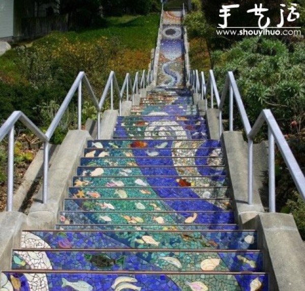 Fairytale-like and dreamy art steps