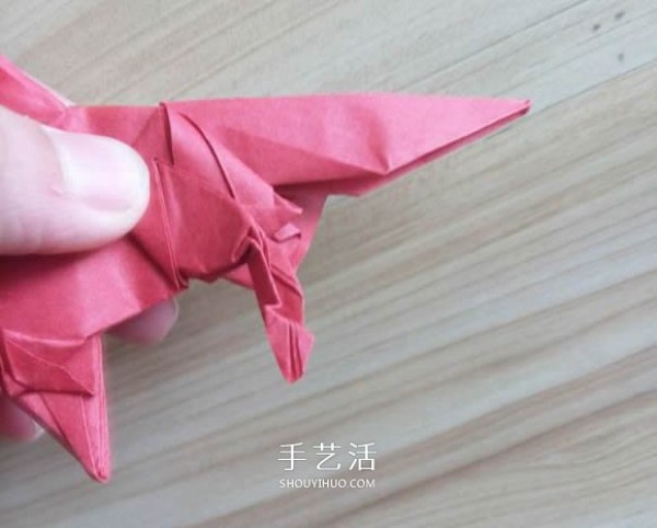 The process of folding the auspicious beast Kirin, the illustrated process of folding the Origami Tetsushi Kamiyas Kirin