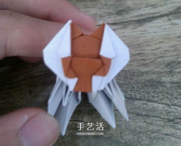 The origami method of complex small animal origami 3D squirrel with CP diagram