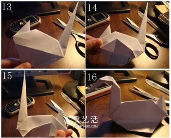 Illustrated tutorial on the folding method of the jailbroken paper crane. Handmade origami jailbroken thousand paper cranes.Crane