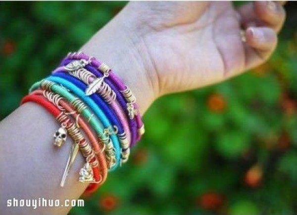 A very simple DIY handmade tutorial for a beautiful ethnic style bracelet