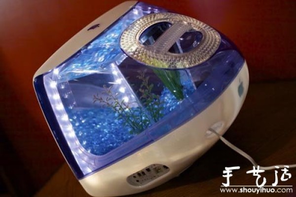 iMac G3 DIY fish tank using waste