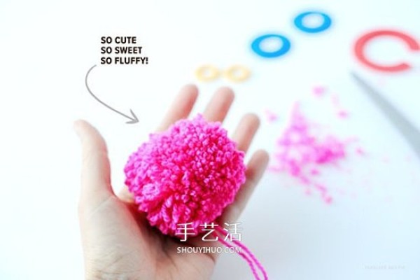 Make your own Valentines Day packaging and decoration! How to make DIY warm yarn balls