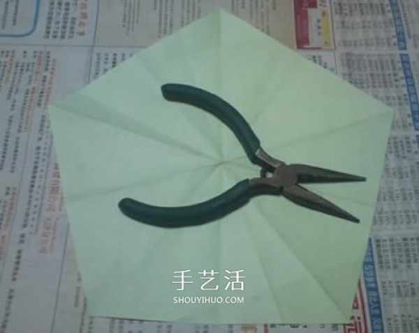 Beautiful and complicated rose origami NS rose origami real shot illustration