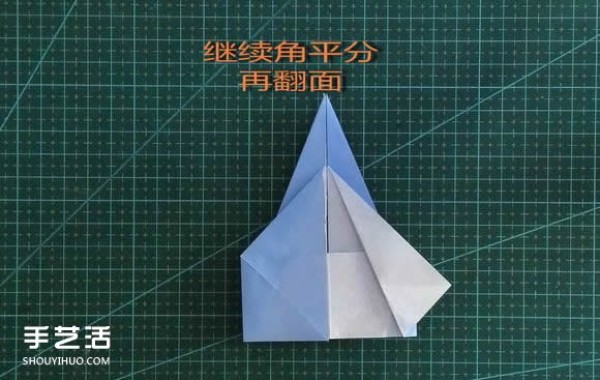 Handmade origami girls head illustration, step-by-step folding method for a girl with short hair