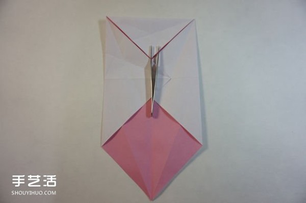 Origami Girls Step-By-Step Illustration and Complex Folding Tutorial for Girls