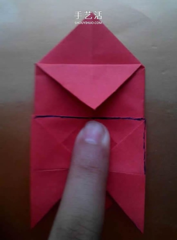 Childrens simple origami box tutorial: Illustration of the folding method of a tripod-shaped paper box