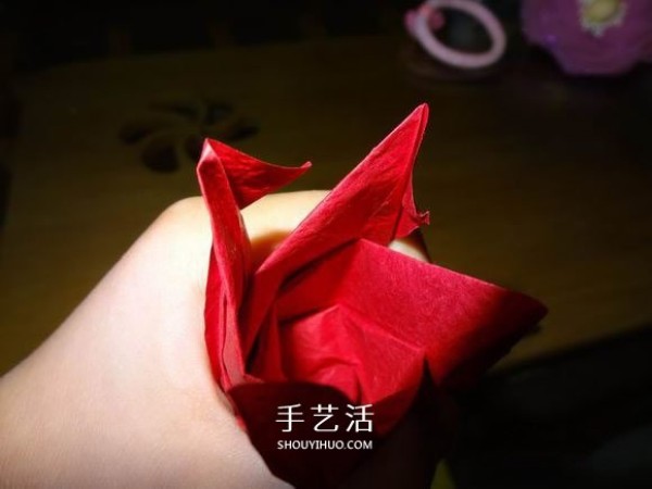 How to fold a rosette with a diagram and a detailed tutorial on how to fold a rosette with a centerrose origami