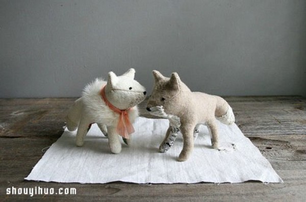 Appreciation of a set of lovely foreign fabric handmade animal dolls