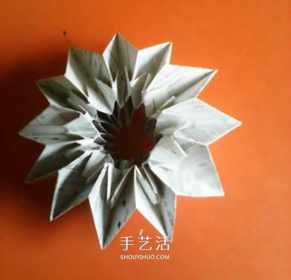 Illustration of the folding method of handmade paper fireworks, step-by-step diagram of the method of origami fireworks