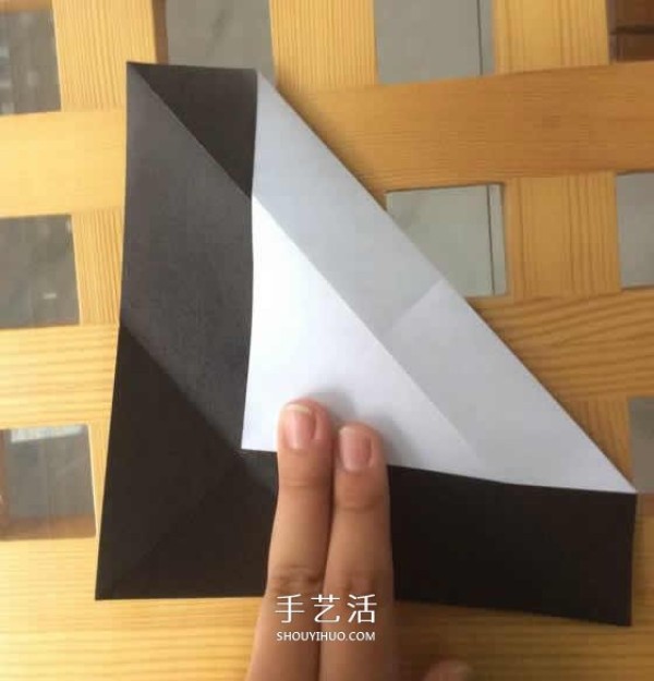 The origami step-by-step illustration of the crawling giant panda is so naive and cute~