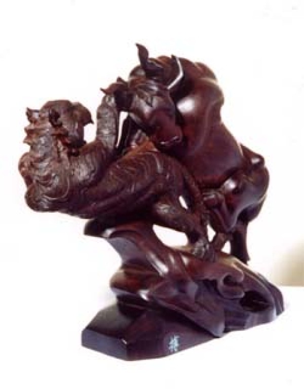 Appreciation of the carvings of Tu Jie, the first man of the Millennium Purple Carving