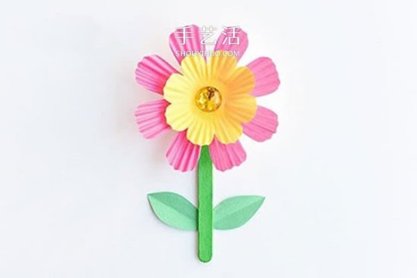 How to use cake paper to make flowers and children to make cake paper flowers by hand