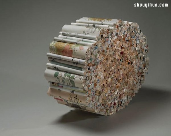 Heating and baking soft old books into Bian Zhang paper sculpture art