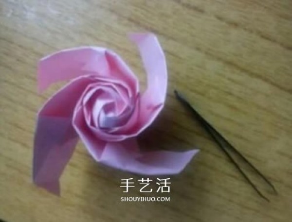 AP Rose Origami Method Illustrated How to Fold Beautiful Flower-shaped Roses