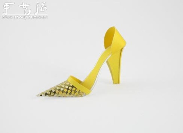 Appreciation of exquisite paper-cut works of womens high heels