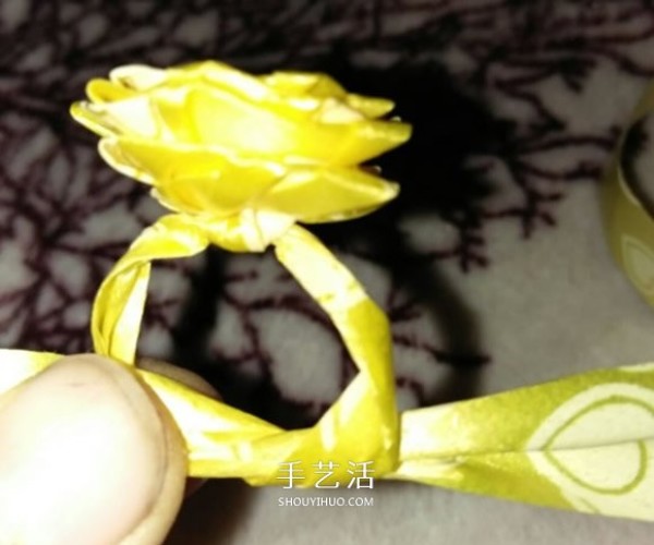 Ribbon Folding Rose Ring Illustration How to Fold Ribbon Rose Ring