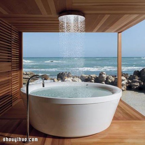 8 stunning outdoor bathtub designs that will make your neighbors want to take a bath