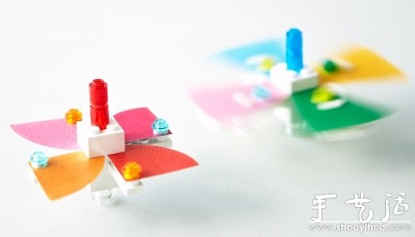 "LEGO bricks and paper" DIY toy kit