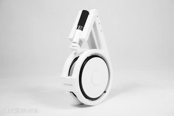 A very light and easy-to-carry folding electric bike Impossible