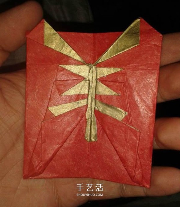 Illustration of how to fold a red envelope for the Year of the Sheep into a red envelope with the character "Sheep" Red envelope