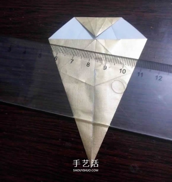 Using cigarette box paper waste and making origami three-dimensional owl illustration step-by-step