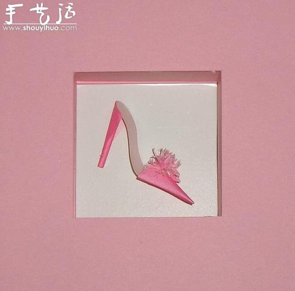 Appreciation of exquisite paper-cut works of womens high heels