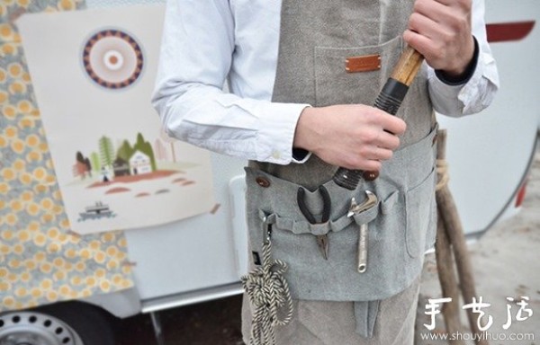 Practical multifunctional apron design