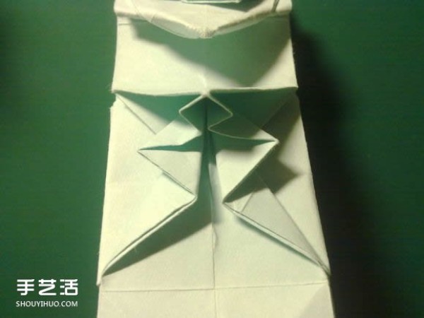 Detailed illustration of the folding process of Hatsune Miku origami